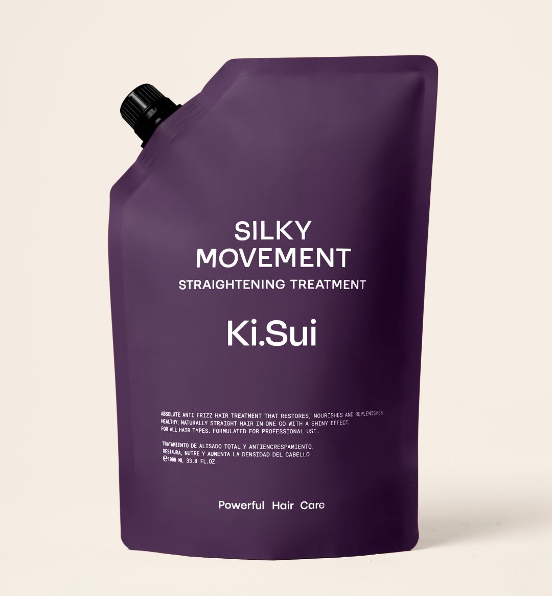 <b>Silky Movement</b><br><span style="font-family: 'Red Hat Mono', monospace;">Long-lasting organic anti-frizz straightening treatment</span>